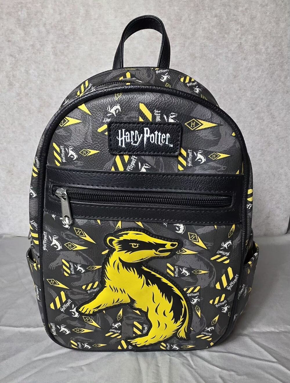 Loungefly Harry Potter Hufflepuff House of Hogwartz Badger Mini Backpack